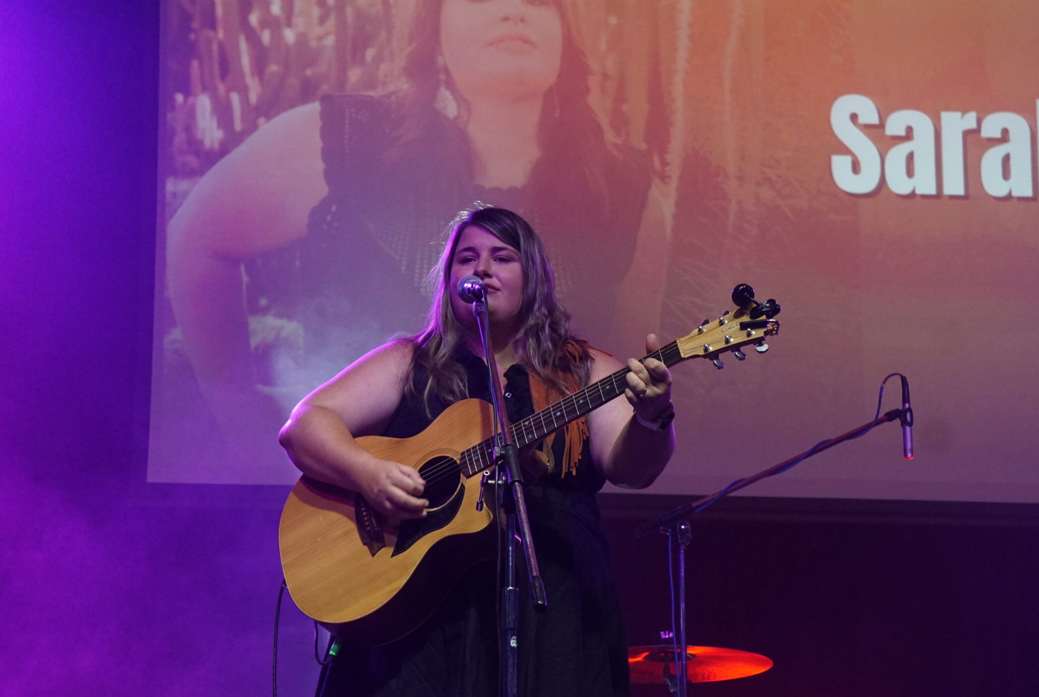 Baan Baa’s Sarah Leete wows  crowd with opening performance