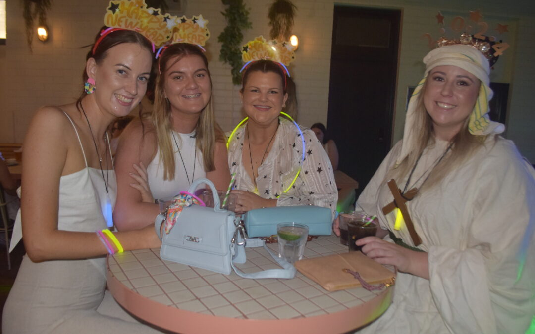 New Year’s Eve at the Tourist Hotel | GALLERY