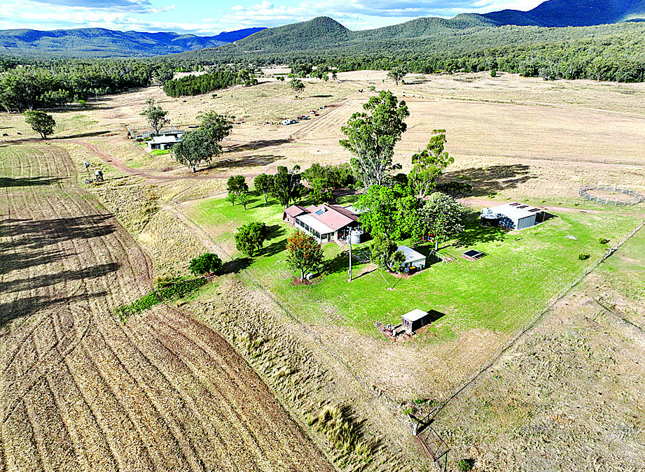 Versatile lifestyle farm with excellent improvements and outstanding views