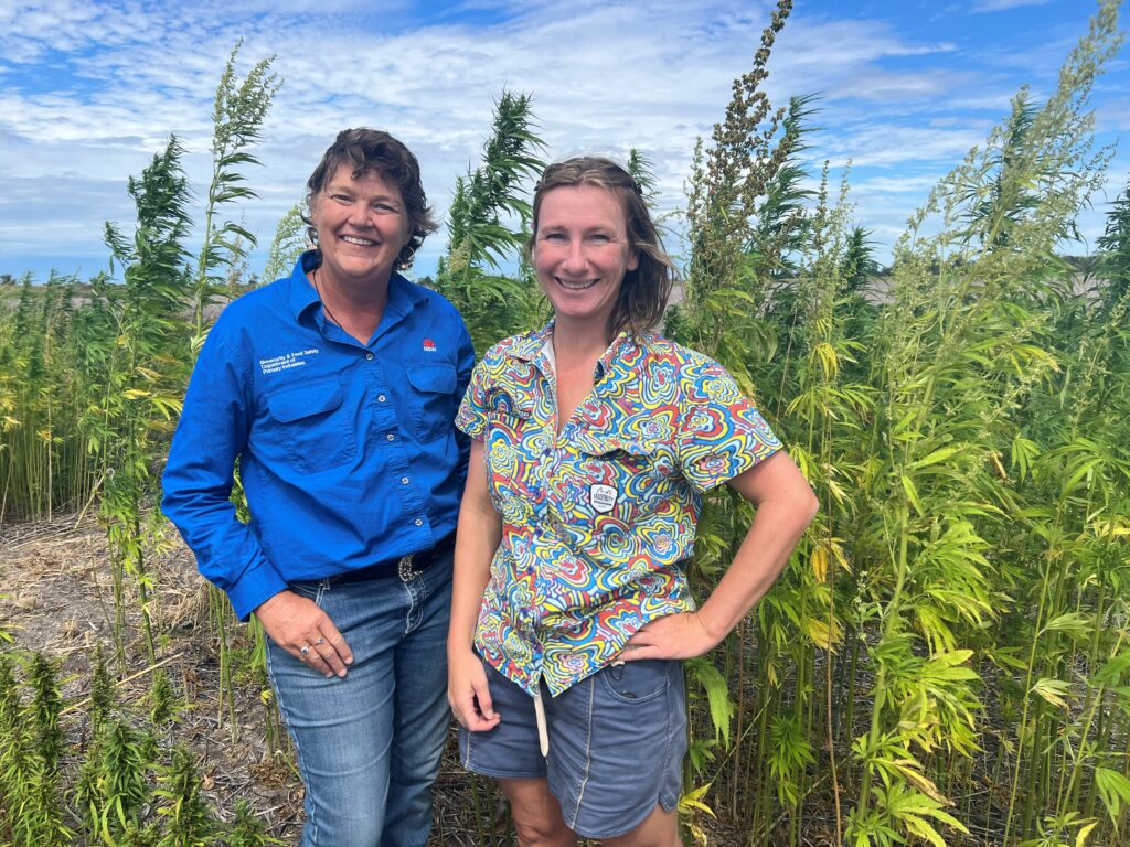 Department of Primary Industries plant pathologist Dr Karen Kirkby and plant physiologist Sarah Purdy.