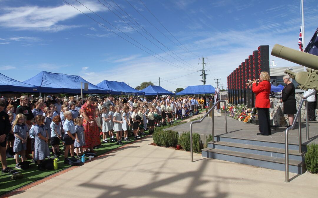 Huge attendance again marks the significance of Anzac Day