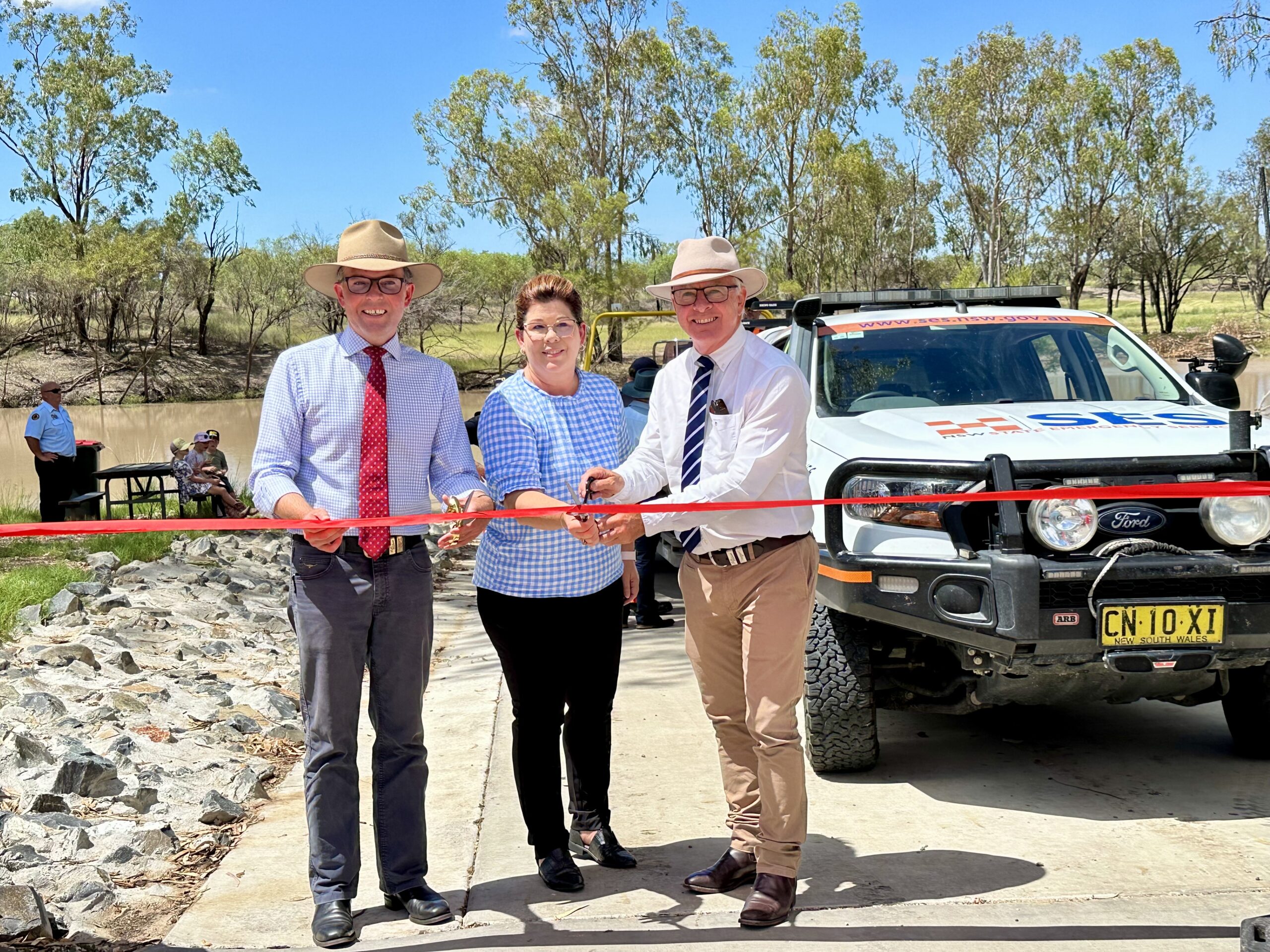 Sun shines on unveiling of new Barwon River boat ramp