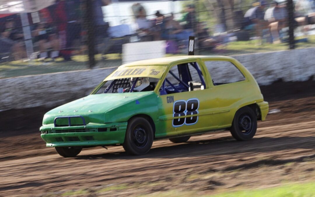 Northwest Speedway Club Narrabri hosts another entertaining race night | PHOTOS