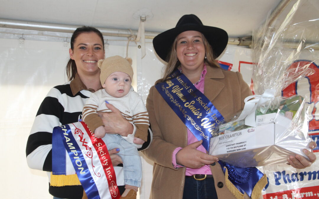 Charlie Druce and Harlow Allcock sashed as Narrabri baby show champions