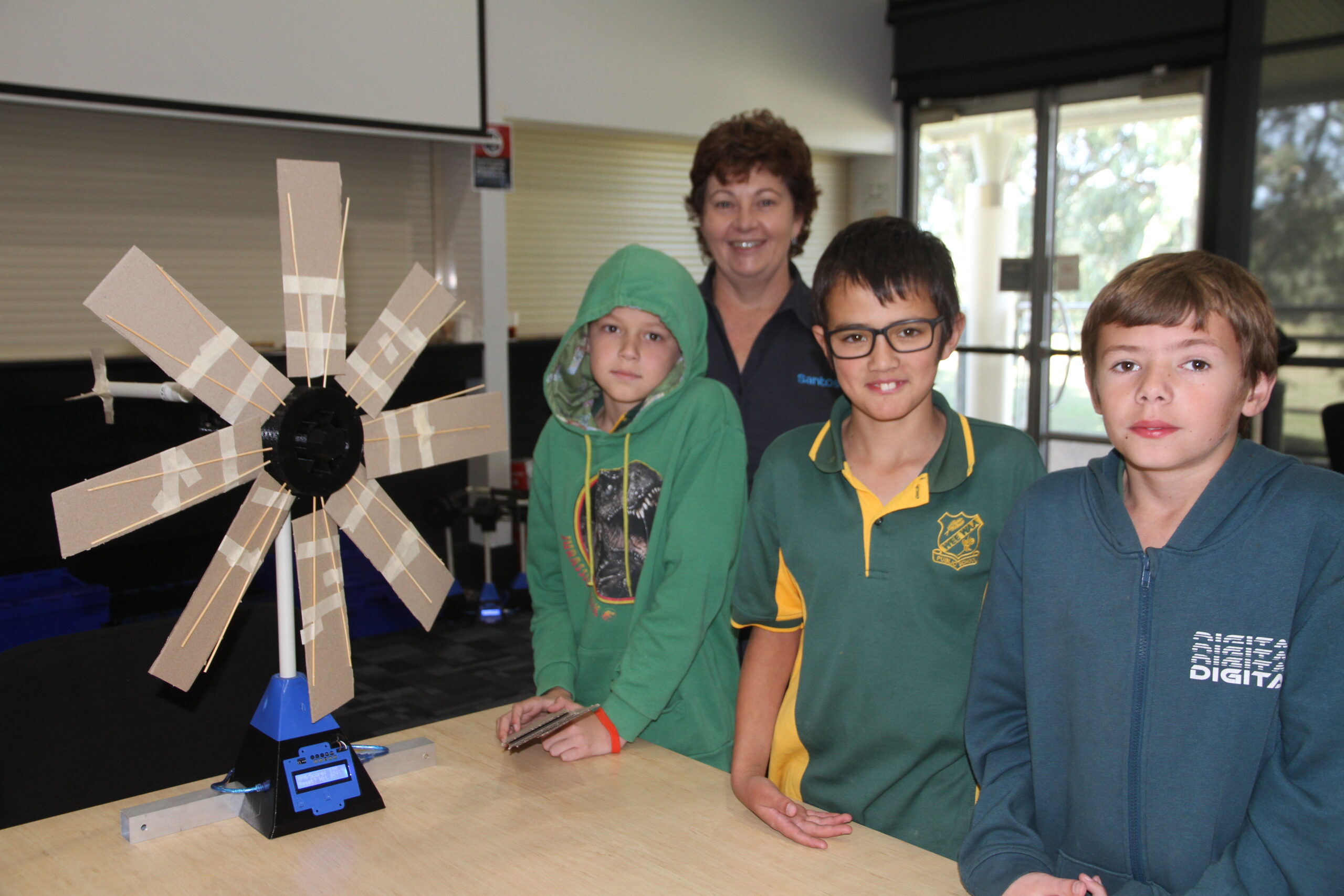 Narrabri Rotary’s annual Science and Engineering Challenge sees 500 students participate