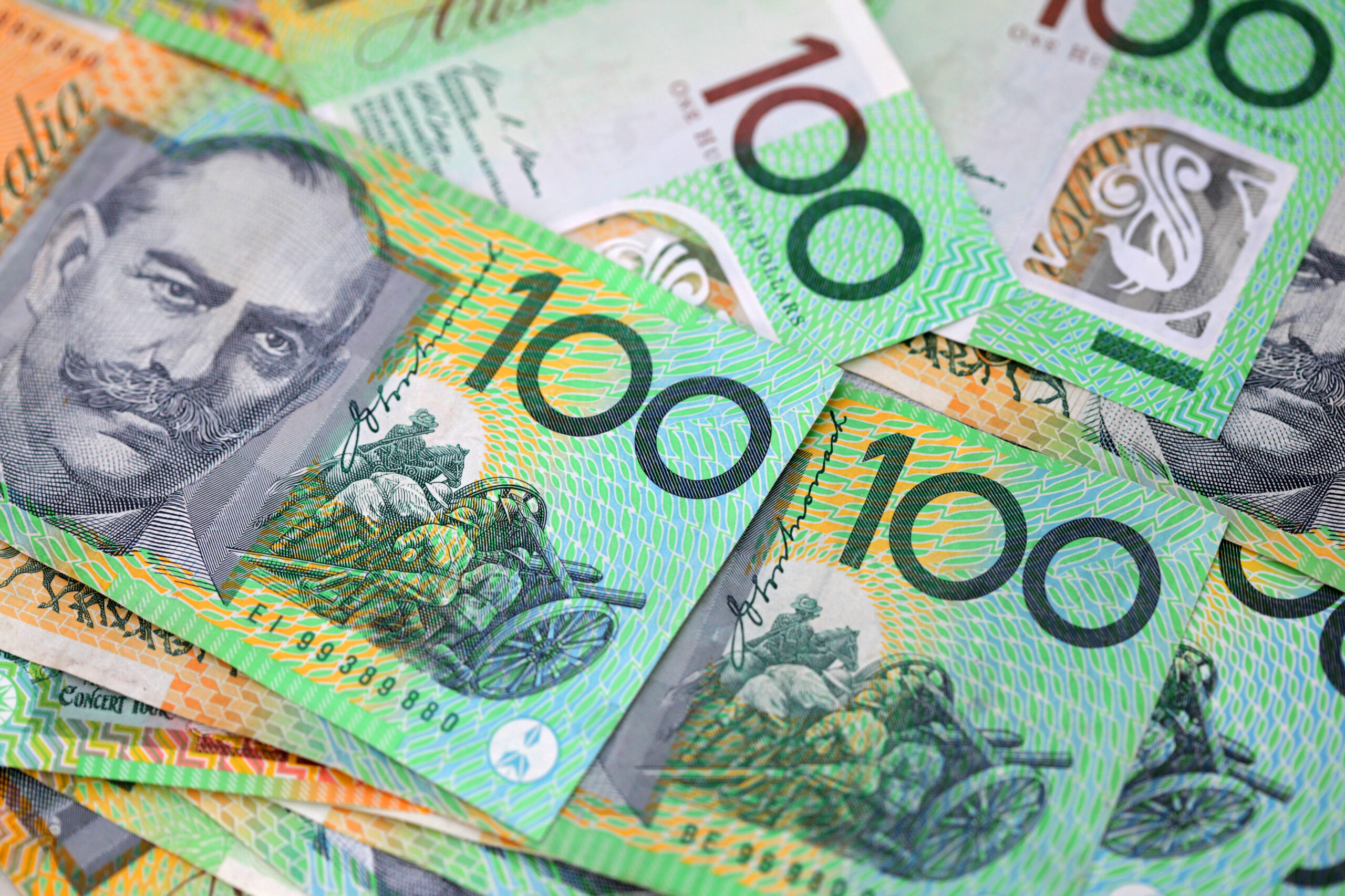 Narrabri woman claims $100,000 Scratch-Its prize