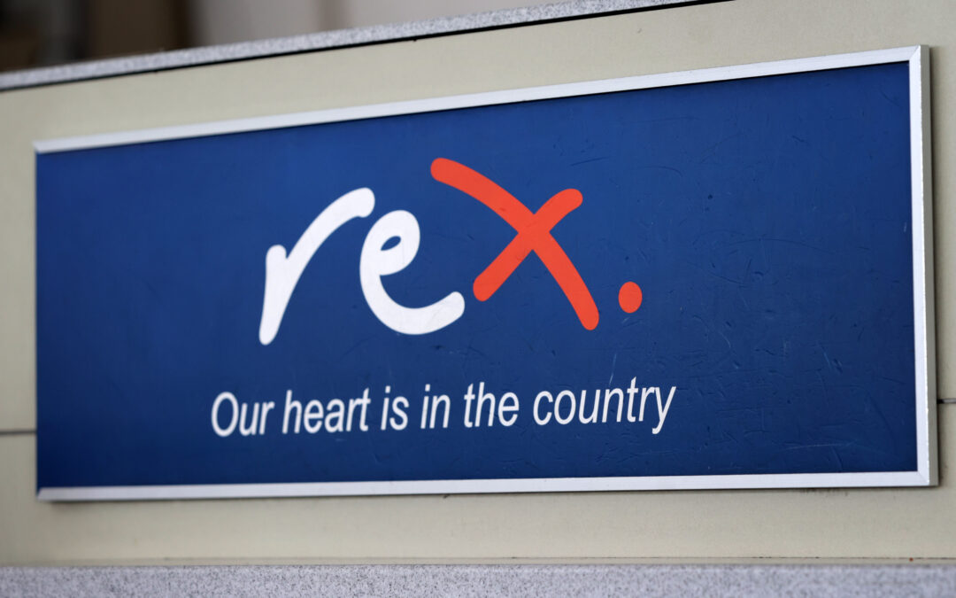 Regional flights continue despite Rex axing city trips