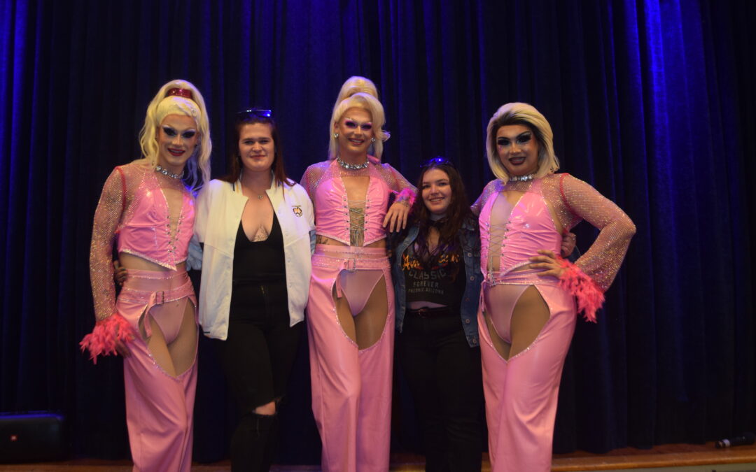 Illegally Blonde at the Narrabri RSL