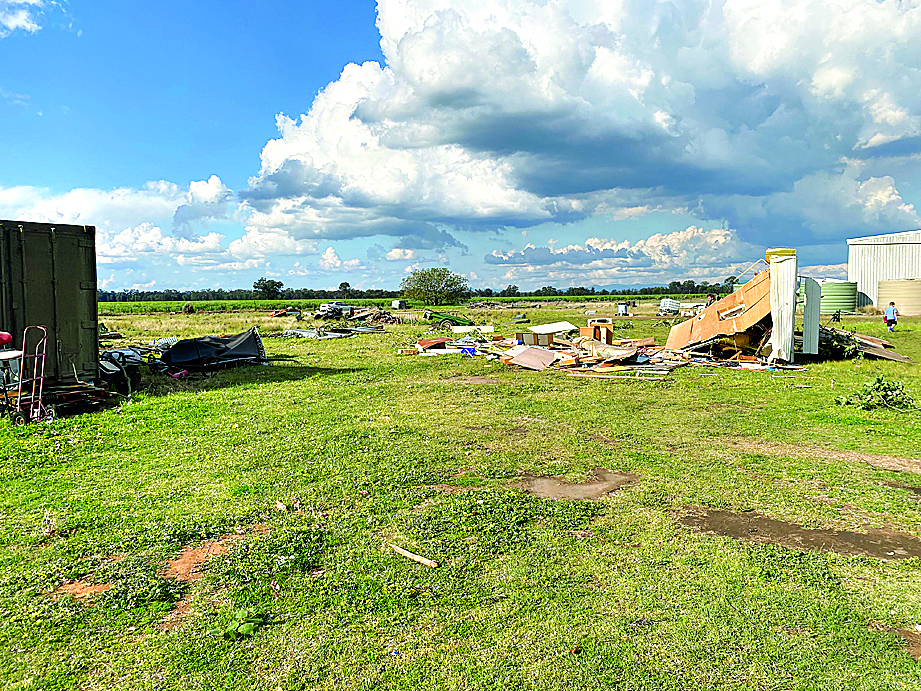‘Mini tornado’ rips through Yarrie Lake property