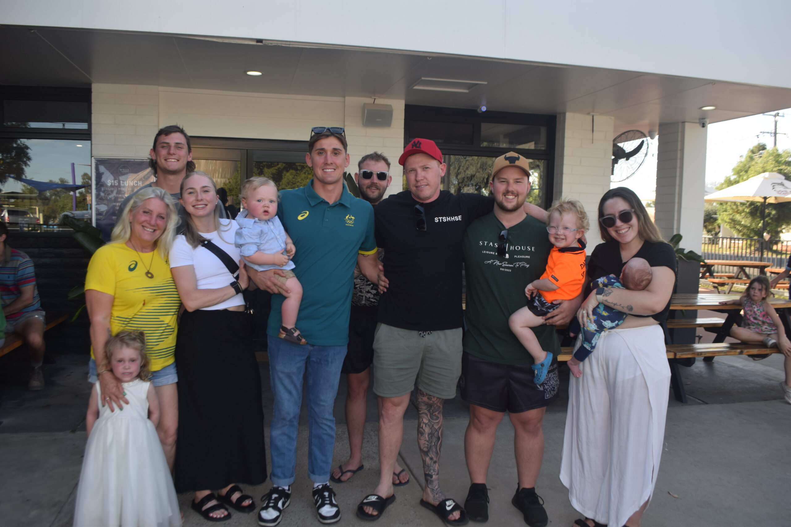 Olympian Shannan celebrated on return home to Narrabri