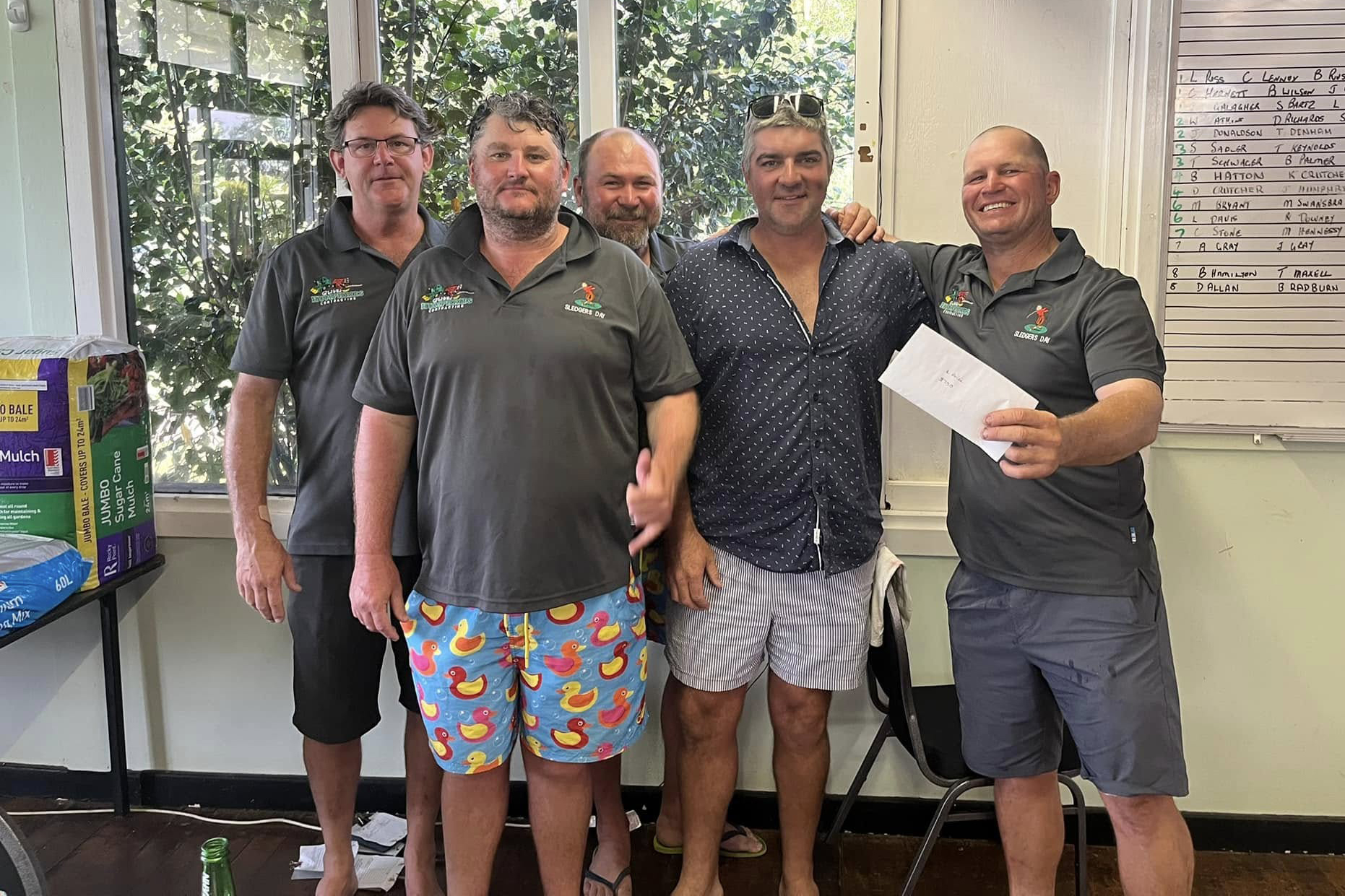 Fifteen teams take part in Wee Waa Golf Club’s Sledgers Day