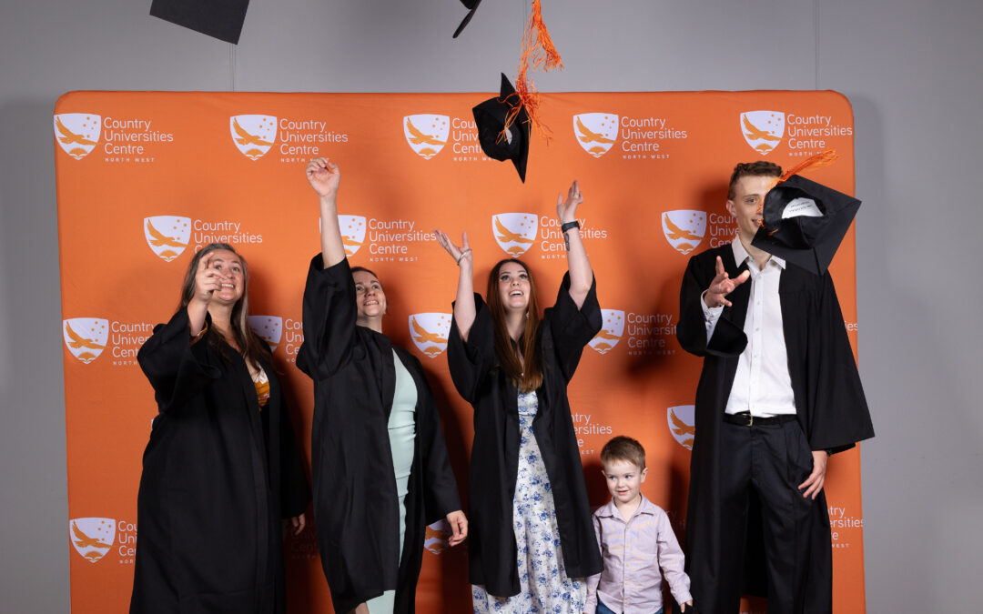 Graduates celebrated at Country Universities Centre dinner