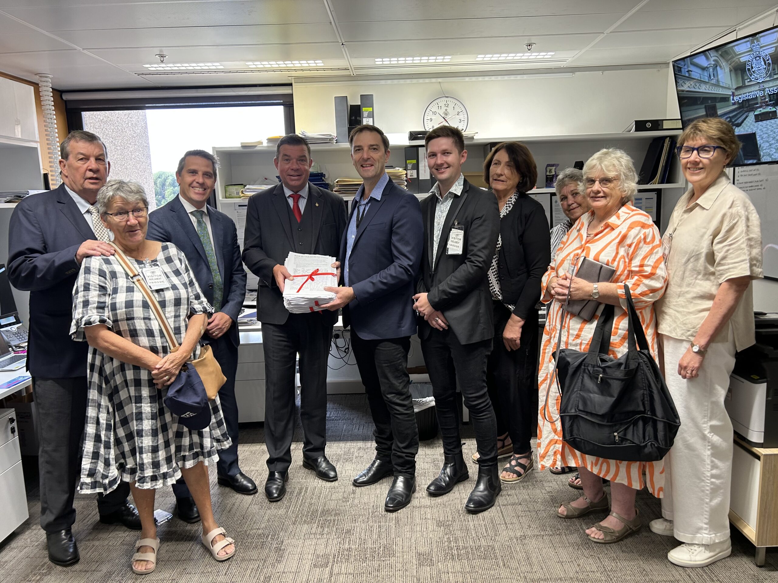 Save Wee Waa Hospital campaigners present petition
