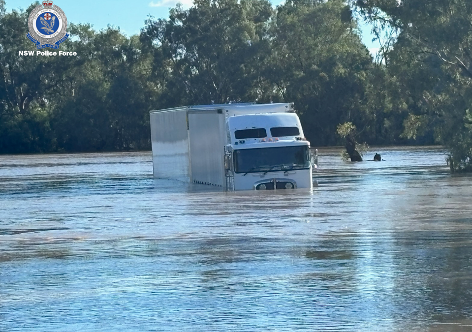 Police to investigate alleged dangerous driving during flood