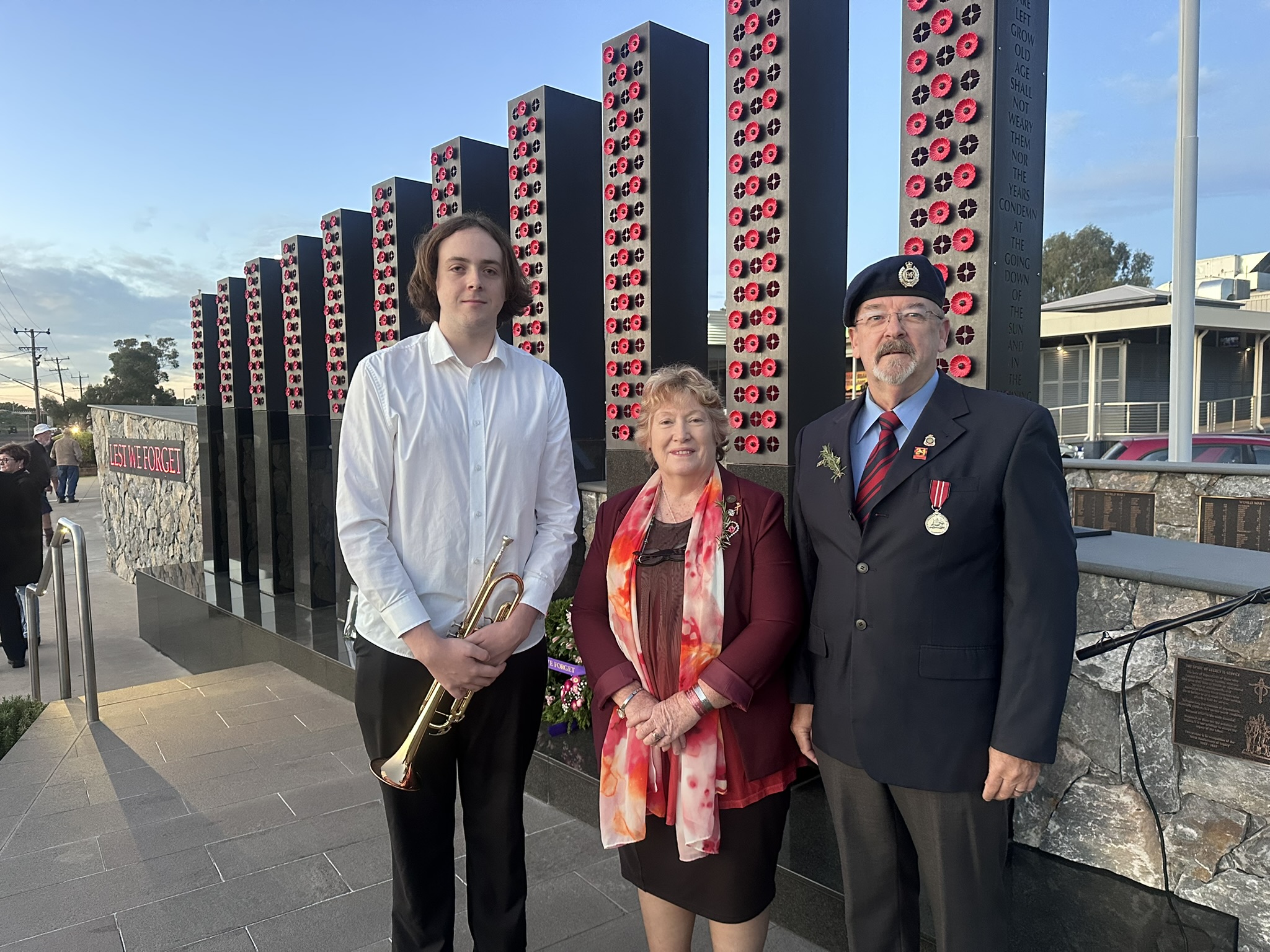 Strong Anzac support at Narrabri town dawn service | PHOTOS