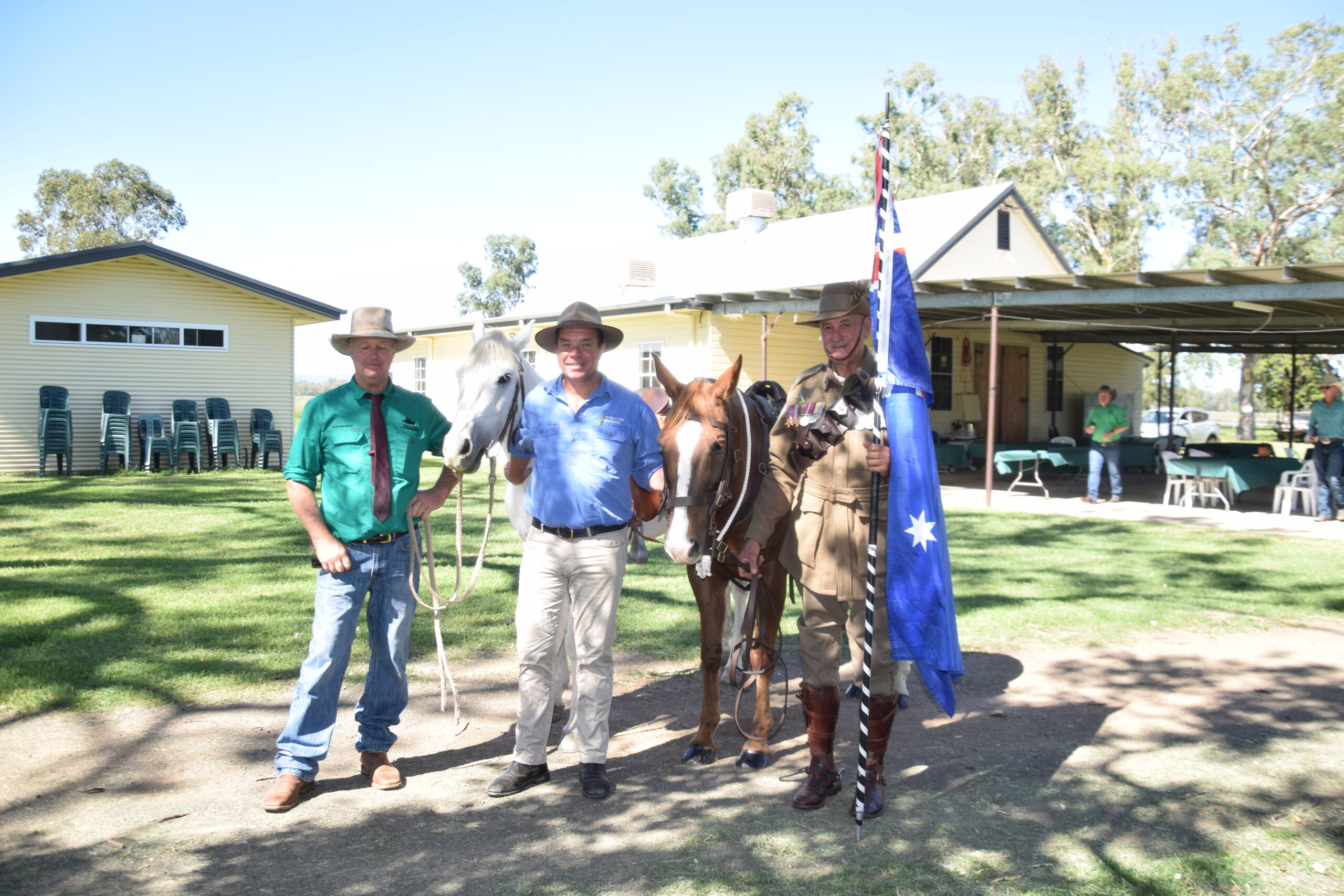 Poignant commemoration marks Anzac Day in Maules Creek | PHOTOS