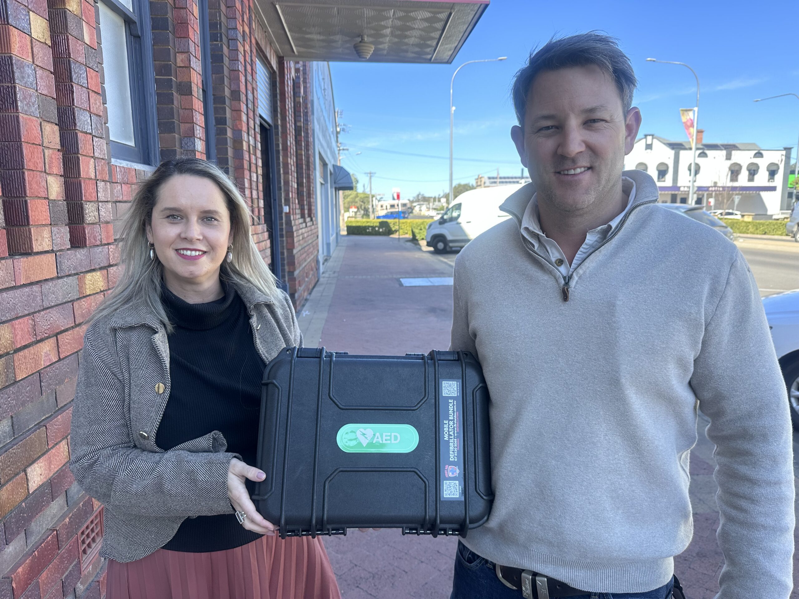 Lifesaving device  boosts safety at  Narrabri Jockey Club