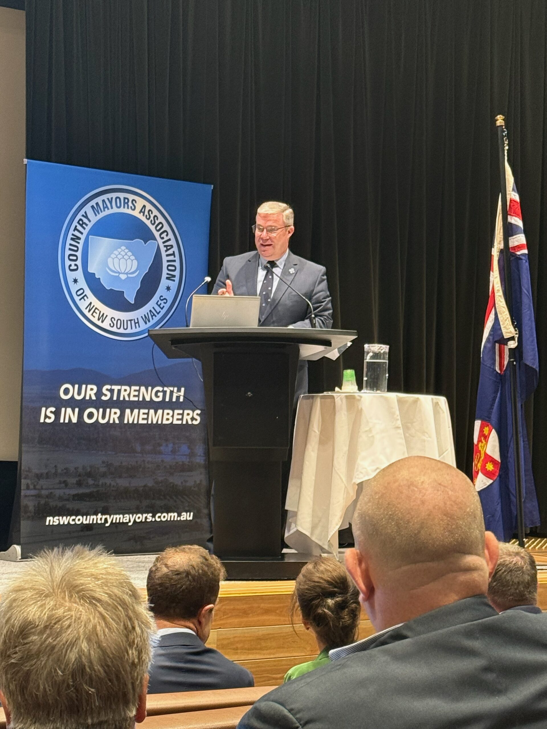 Cutbacks a blow to the regions: Country Mayors Association