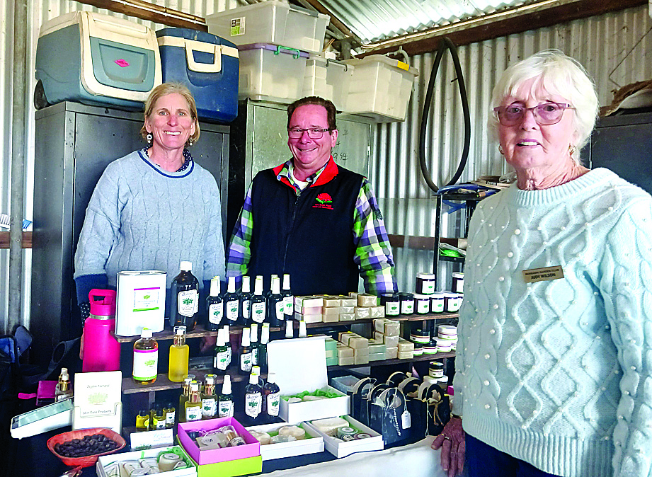 Garden Club visits local jojoba farm