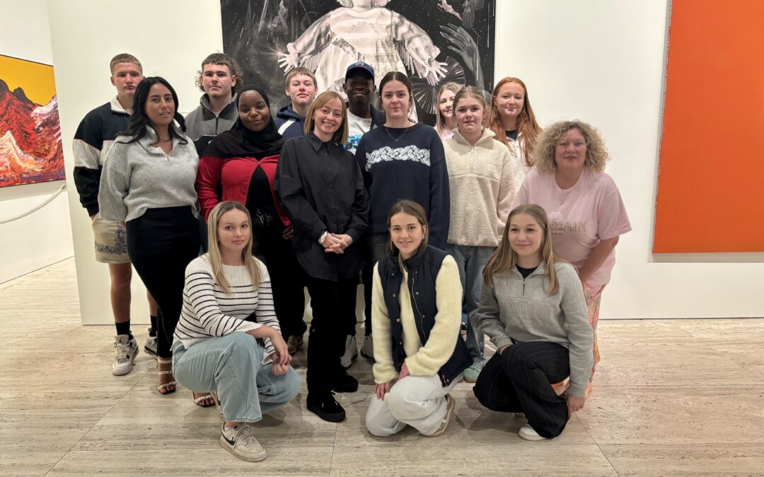 From Wee Waa to prestigious art fame:  Archibald winner inspires students