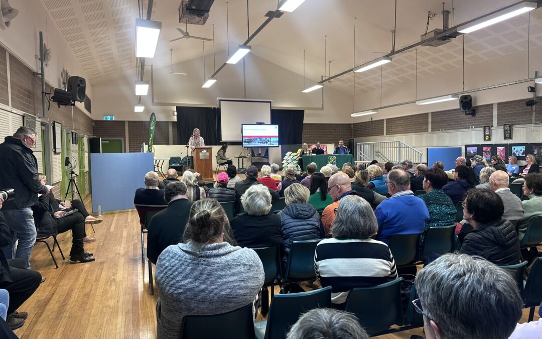 Health officials urged to negotiate with GPs