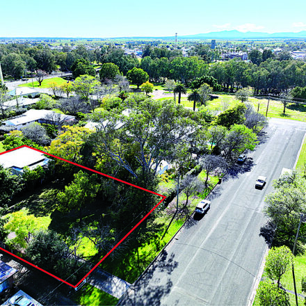 Impressive family home – premier location