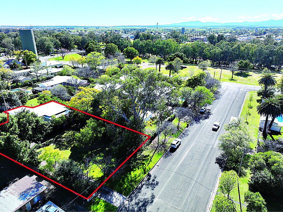 Impressive family home – premier location