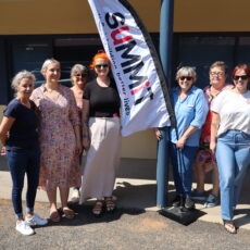 Summit morning tea basks in sunshine