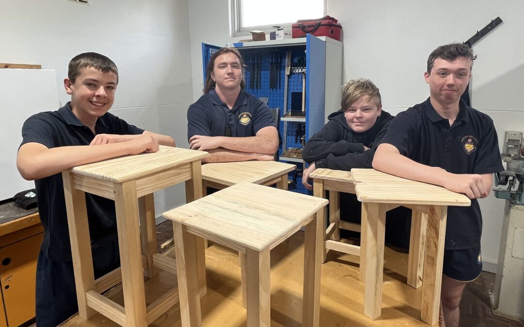 Narrabri High School Year 9 IT wood class finish project