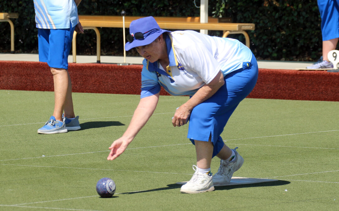 Narrabri and Wee Waa Bowling Clubs win their home openers in pennants competitions