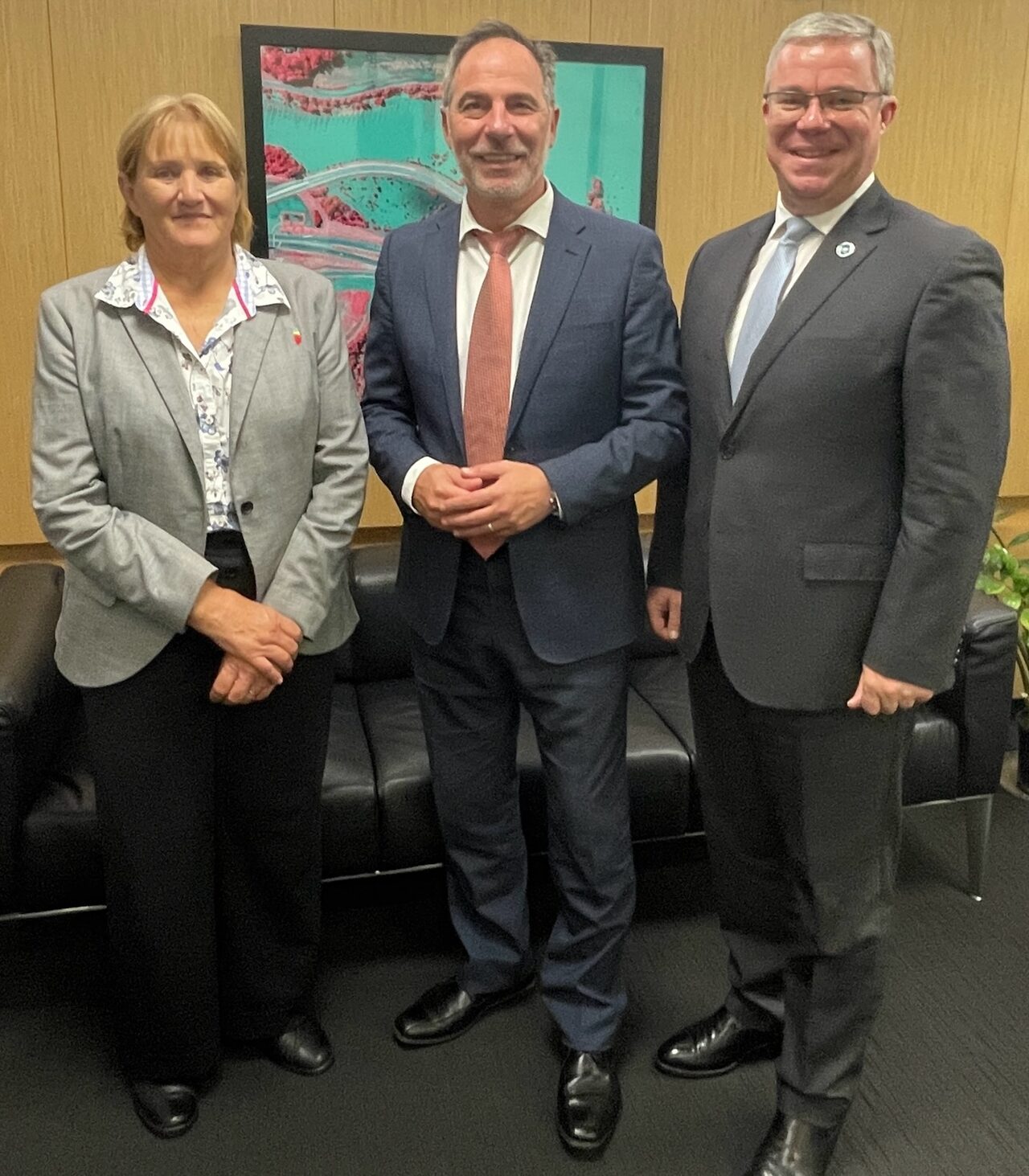 Country Mayors, minister progress Red Fleet issue