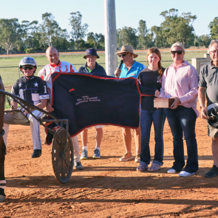 Tom Ison and Arnies Army set a new track record at the Narrabri Showground on Easter Sunday
