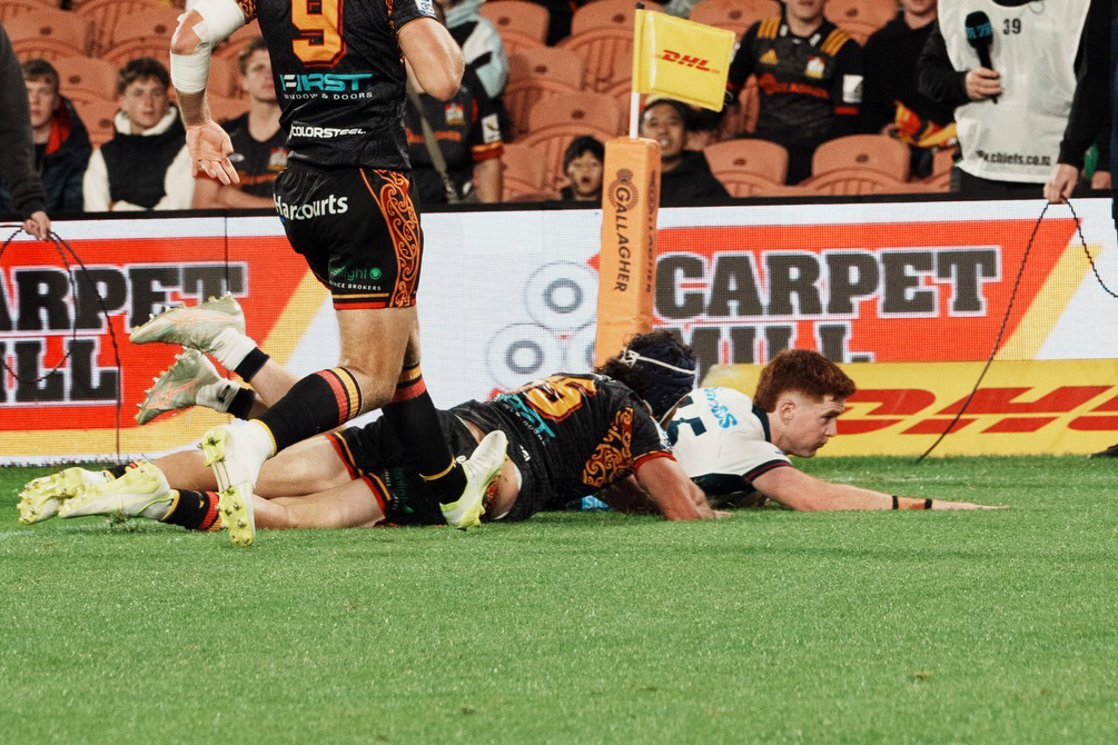Sid Harvey scores first Super Rugby Pacific competition try