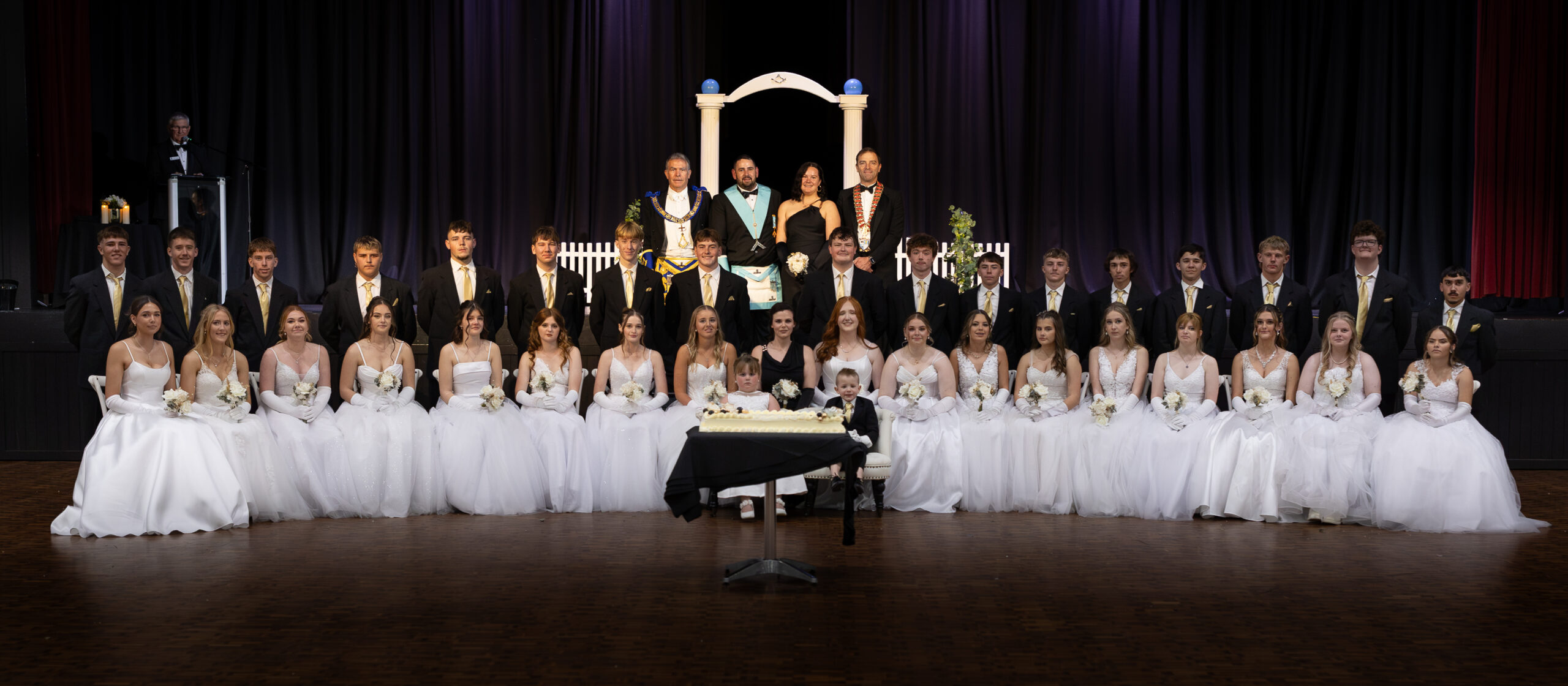 Tradition celebrated at Lodge Namoi debutante ball
